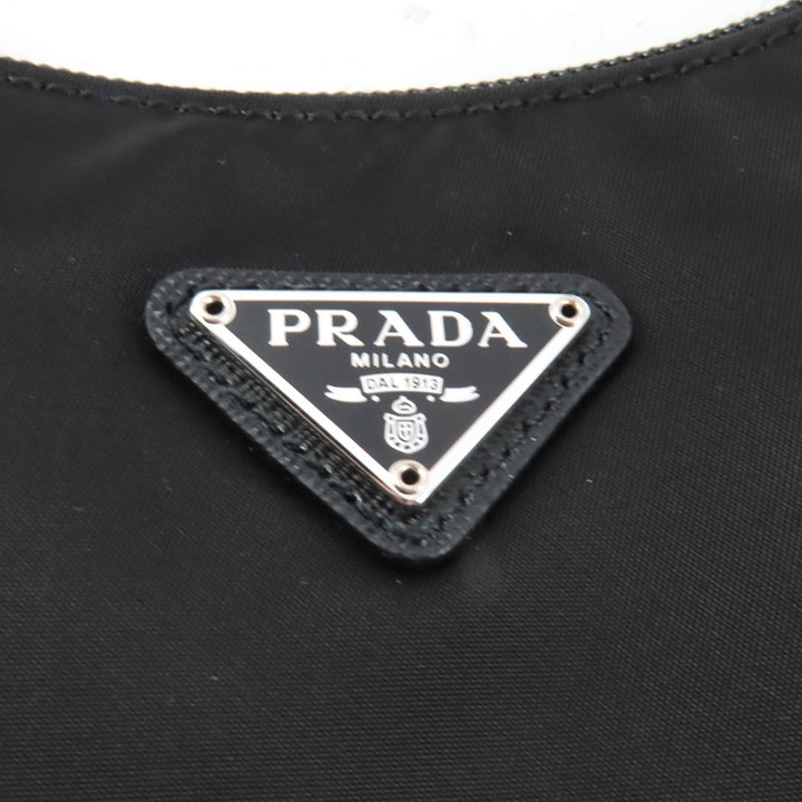 未使用品★PRADA プラダ 1NE515 Re-Edition 2000 Re-Nylon ミニバッグ 三角プレート チャーム付 ワンショルダーバッグ ブラック