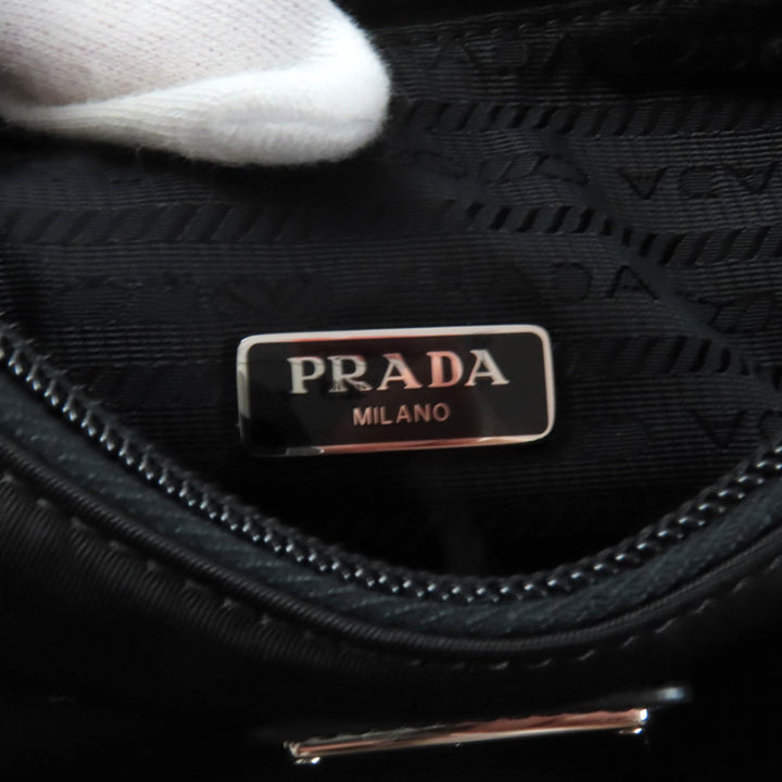 未使用品★PRADA プラダ 1NE515 Re-Edition 2000 Re-Nylon ミニバッグ 三角プレート チャーム付 ワンショルダーバッグ ブラック