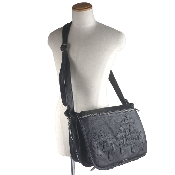 美品▼CHROME HEARTS クロムハーツ レザー セメタリークロスパッチ ラージ ソフトショルダーバッグ ブラック シルバー 保存袋付き メンズ