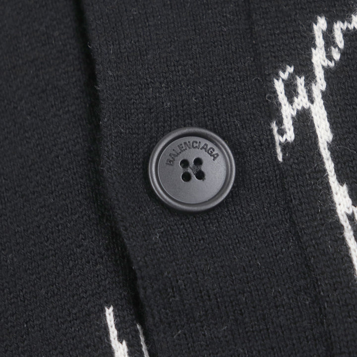 未使用品▼BALENCIAGA バレンシアガ 23SS 724852 Logomaia All Over Cardigan Vネック ロゴ入りボタン 厚手 ニットカーディガン 1 正規品