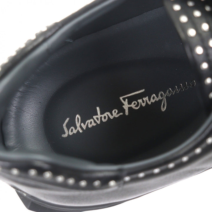 極美品▼Salvatore Ferragamo サルヴァトーレフェラガモ レザー スタッズ ロゴ刻印 ローカットスニーカー ブラック 9 イタリア製 メンズ