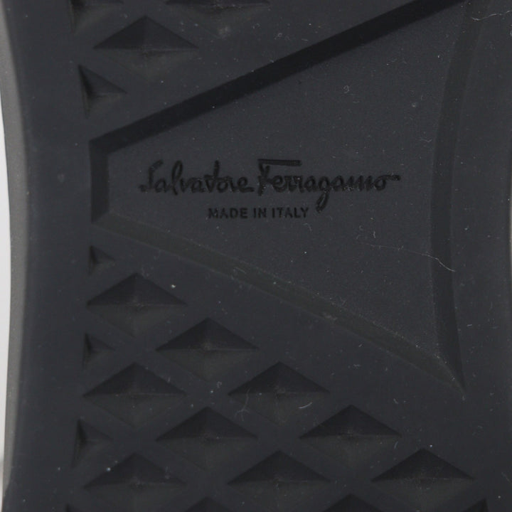 極美品▼Salvatore Ferragamo サルヴァトーレフェラガモ レザー スタッズ ロゴ刻印 ローカットスニーカー ブラック 9 イタリア製 メンズ