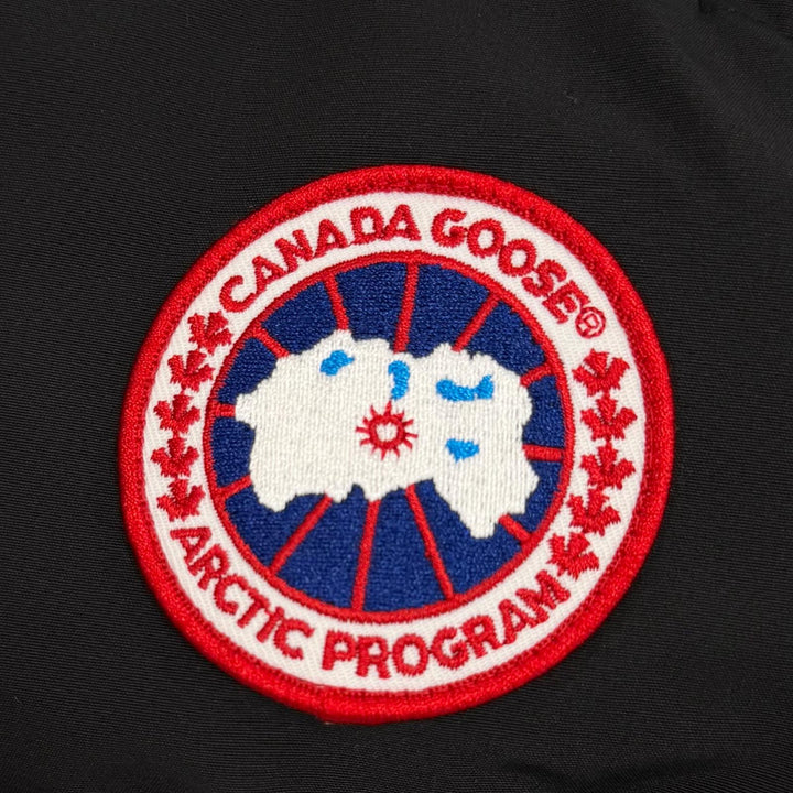 美品▼CANADA GOOSE カナダグース 2079M CARSON PARKA ロゴワッペン付き WZIPUP ダウンジャケット ブラック XS カナダ製 正規品 メンズ