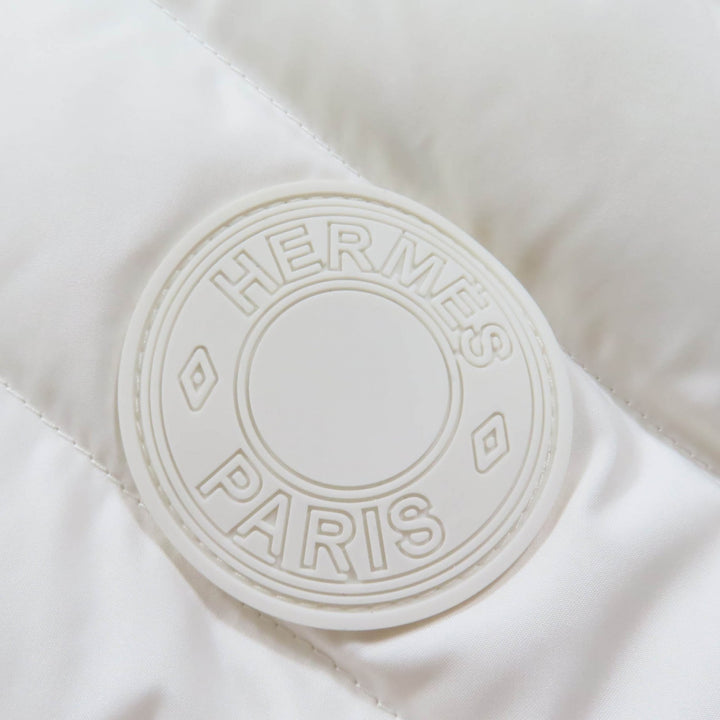 未使用品★HERMES エルメス 24AW 4H0169DR ポケッタブル セリエラバーパッチ付 ZIP UP ダウンベスト 34 ハンガー・ガーメント付 正規品