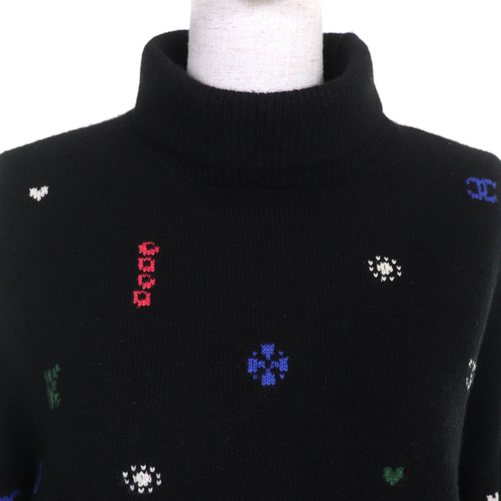 極美品△CHANEL シャネル 21N P70647 カシミヤ100％ ロゴプレート ココマーク ハイネック 長袖 ニット ブラック マルチカラー 36 正規品