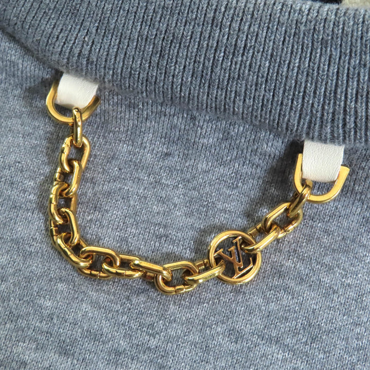 極美品△LOUIS VUITTON ルイヴィトン 23SS 1AAOLZ LVフライトモード クロップド フーディー パーカーロゴチェーン グレー S 伊製 正規品