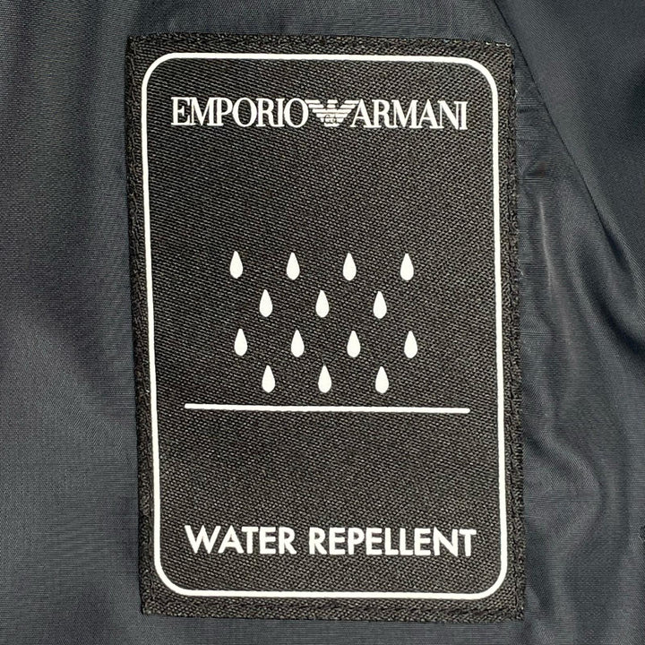 美品▲EMPORIO ARMANI エンポリオ アルマーニ ロゴボタン フード付き 中綿入り コート 撥水加工 ネイビー 40 正規品 レディース