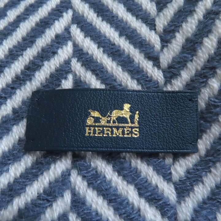 未使用品◇HERMES エルメス カシミヤ100％ 牛革ブラントタグ・フリンジ付き シェブロン柄 大判マフラー ショール 箱付 正規品 レディース