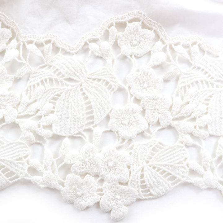 極美品☆DOLCE&amp;GABBANA ドルチェ＆ガッバーナ カットワークレース DGビジュー ドレス ワンピース ホワイト 44 伊製 正規品 レディース