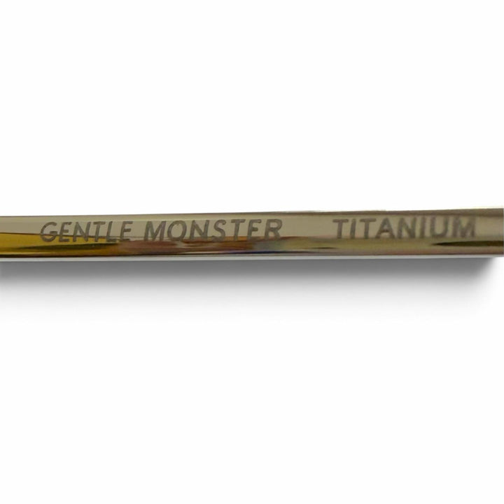 極美品▼GENTLE MONSTER ジェントルモンスター JUMPING JACK チタニウム BTS(テテ)着用 ツーブリッジ サングラス 60□14-149 ケース付き