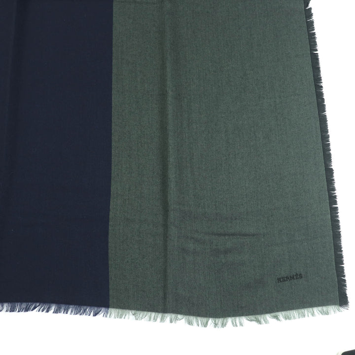 未使用品★HERMES エルメス H583697 カレ120 カシミヤ シルク混 ROUGE/MARINE/KAKI ロゴ刺繍入り フリンジ付 大判 ストール 箱付