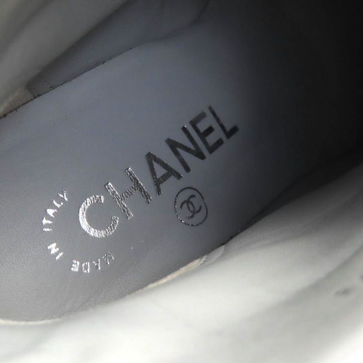 極美品△CHANEL シャネル G32213 ココマーク スウェードレザー アンクルブーツ ショートブーツ グレー 37 保存袋付 伊製 レディース