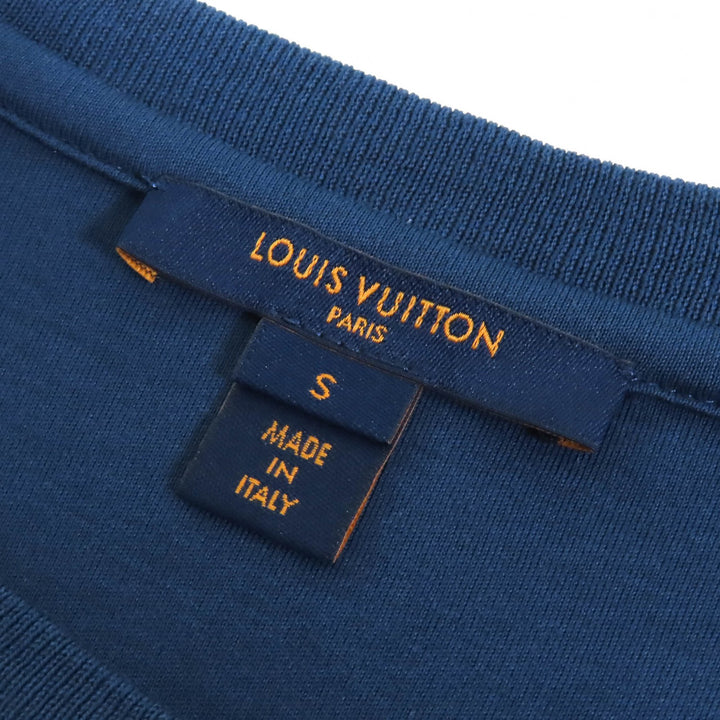 美品△LOUIS VUITTON ルイヴィトン 22AW コットン100％ LVレインボーパッチ チェーン付き クルーネック 半袖Ｔシャツ ネイビー S 正規品