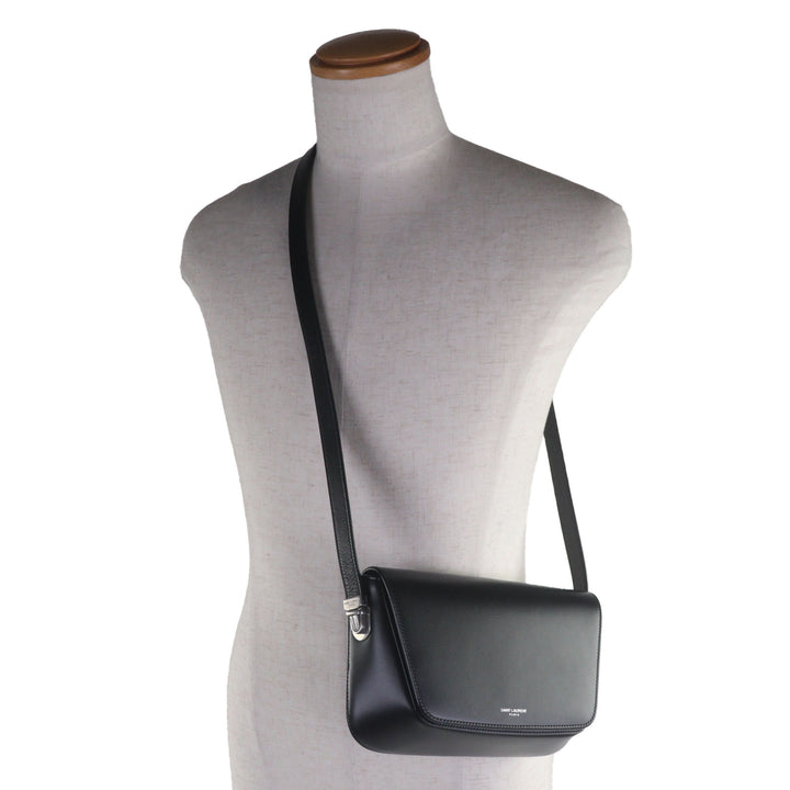 美品▼SAINT LAURENT PARIS サンローランパリ 821003 スモール クロスボディ スムースレザー フラップ ショルダーバッグ 定価264000円