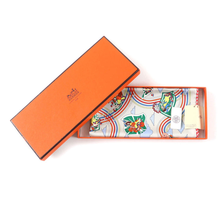 未使用品★HERMES エルメス カレ45 VOLANTS 空飛ぶカレ シルク100％ GRIS PER-E/VERT/JA スカーフ 箱付き フランス製 レディース