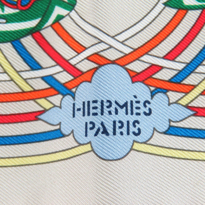 未使用品★HERMES エルメス カレ45 VOLANTS 空飛ぶカレ シルク100％ GRIS PER-E/VERT/JA スカーフ 箱付き フランス製 レディース