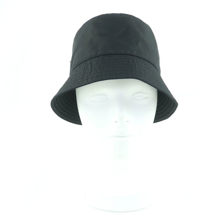 美品☆PRADA プラダ 2HC137 Re-Nylon トライアングルロゴプレート バケットハット 帽子 ブラック M イタリア製 正規品 レディース