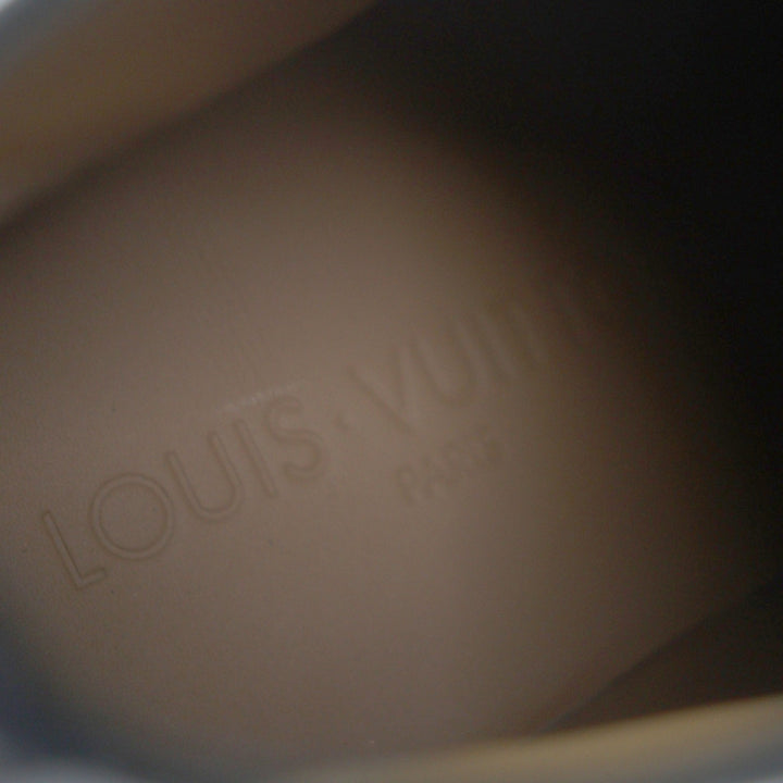未使用品▼LOUIS VUITTON ルイヴィトン レザー LVロゴ金具 プレーントゥ レースアップ アンクルブーツ ブラック 6 イタリア製 メンズ