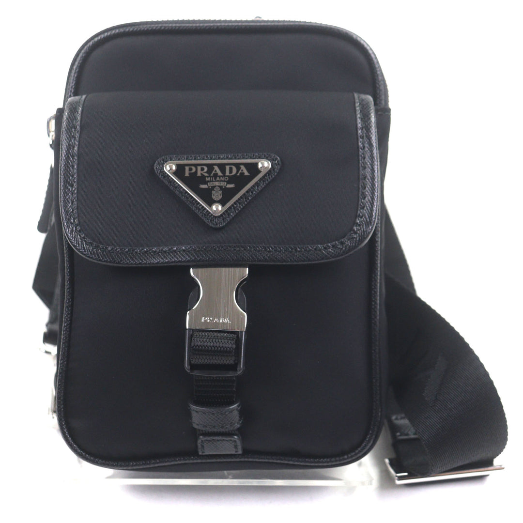 極美品▼PRADA プラダ 2ZH194 サフィアーノレザー ReNylon トライアングルロゴ スマートフォンケース ボディバッグ メンズ 定価242000円