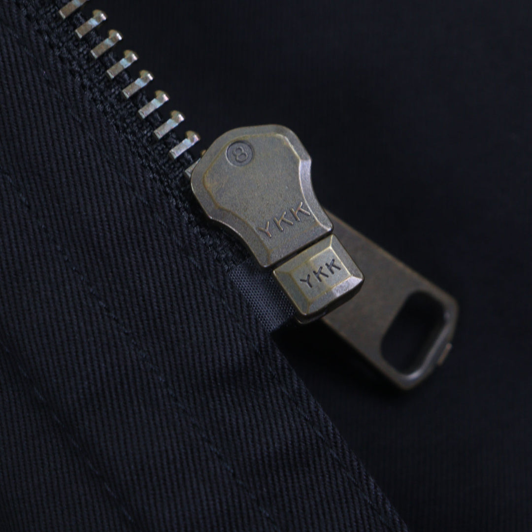 良品▼Aquascutum LONDON アクアスキュータムロンドン ロゴ入りボタン 中綿入り ジップアップ ジャケット コート ブラック XL メンズ