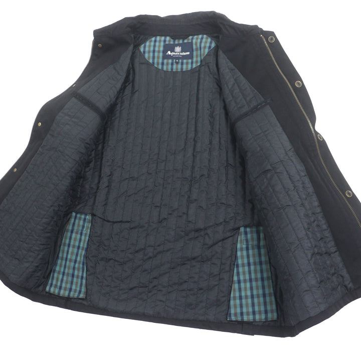 良品▼Aquascutum LONDON アクアスキュータムロンドン ロゴ入りボタン 中綿入り ジップアップ ジャケット コート ブラック XL メンズ