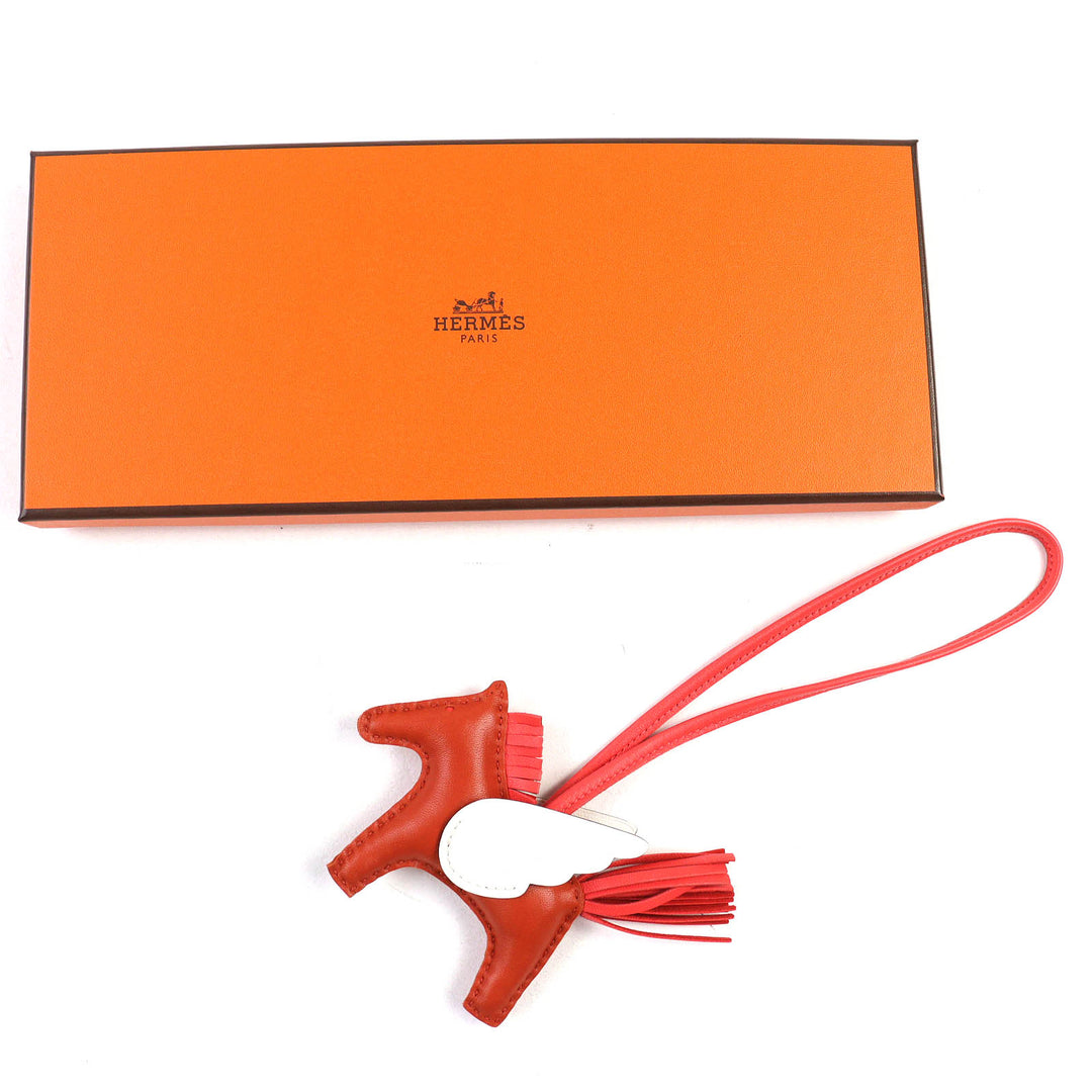 未使用△HERMES エルメス ロデオチャーム ペガサスPM アニョーミロ スイフト カーネリアン/ローズテキサス/ホワイト バッグチャーム U刻