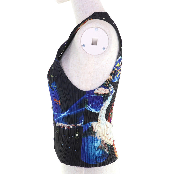 極美品△プリーツプリーズ イッセイミヤケ×横尾忠則 PP02-JE101 ミレニアムクリシュナ 宇宙柄 ベスト マルチカラー 3 正規品 レディース