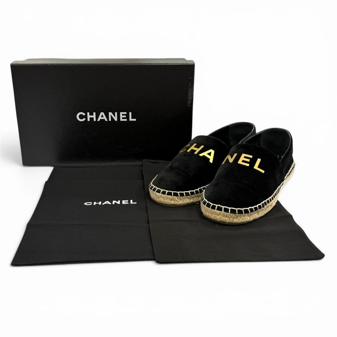 極美品★CHANEL シャネル G34012 ロゴデザイン ベロア スリッポン フラットシューズ ブラック ゴールド 37 スペイン製 箱・保存袋付き