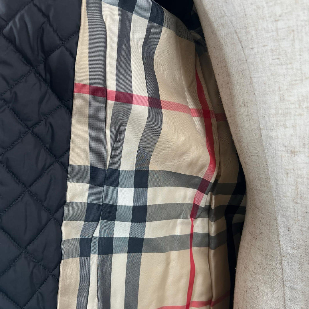 美品▲BURBERRY LONDON バーバリーロンドン 裏地ノバチェック 襟フォックスファー キルティング コート ブラック 40 正規品 レディース