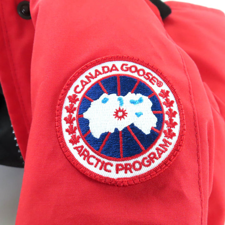 極美品★CANADA GOOSE カナダグース 3037LA VICTORIA PARKA ファー・フード・ロゴワッペン付 比翼仕立て ダウンコート レッド XS 正規品