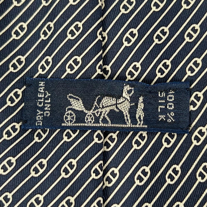 未使用品▲HERMES エルメス 5500 UA シルク100％ シェーヌダンクル柄 総柄 ネクタイ ネイビー 箱付き フランス製 メンズ