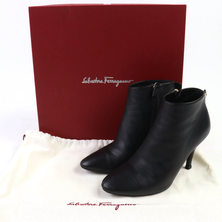 極美品△Salvatore Ferragamo サルヴァトーレフェラガモ Joan ガンチーニ サイドジップ レザー アンクルブーツ ブーティ ブラック 6