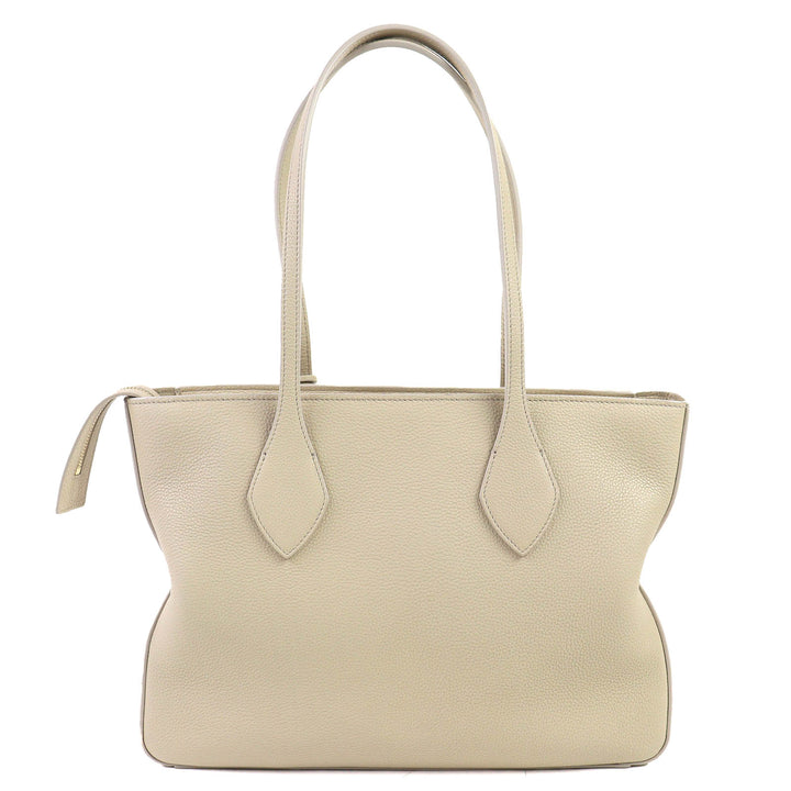 極美品△FERRAGAMO フェラガモ 219861 トートバッグ M カーフレザー クロシェット付き ライトベージュ 保存袋付き 伊製 定価264000円