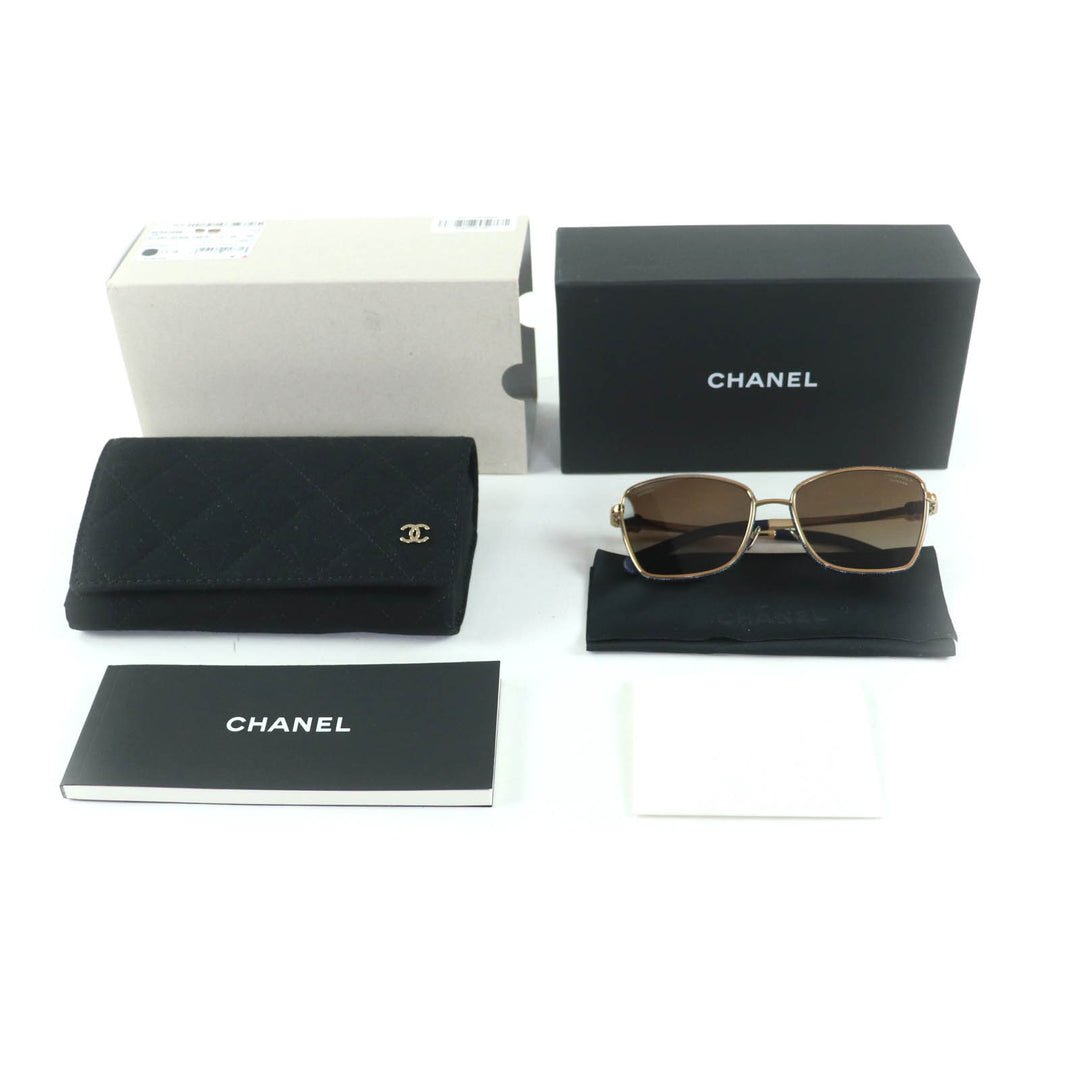 未使用品★CHANEL シャネル 4289-Q キャッツアイ シェイプ 現行品 ココマーク デニム サングラス 紺 ゴールド 57□18 140 箱・ケース付