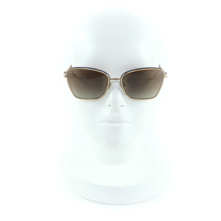 未使用品★CHANEL シャネル 4289-Q キャッツアイ シェイプ 現行品 ココマーク デニム サングラス 紺 ゴールド 57□18 140 箱・ケース付