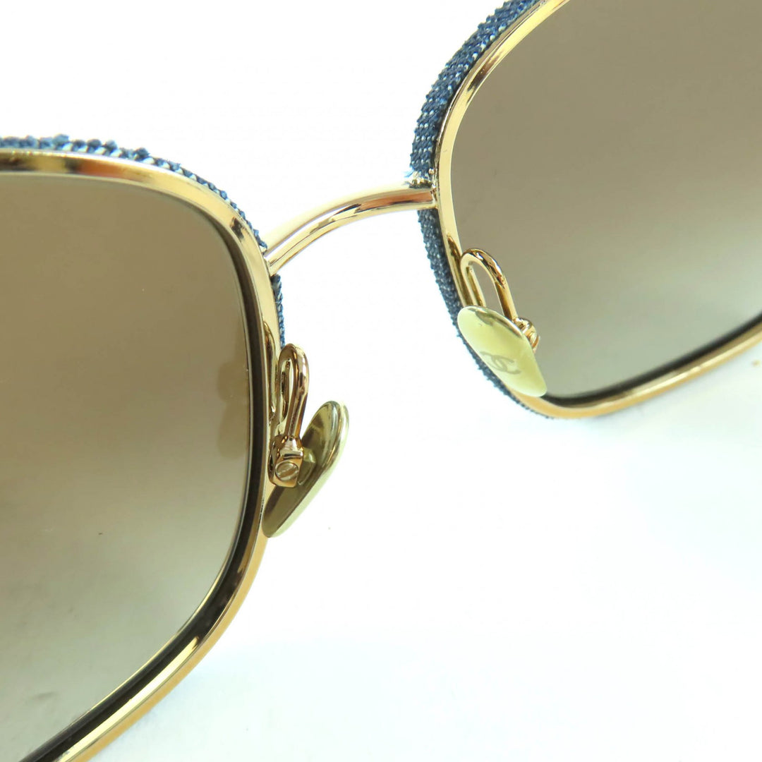 未使用品★CHANEL シャネル 4289-Q キャッツアイ シェイプ 現行品 ココマーク デニム サングラス 紺 ゴールド 57□18 140 箱・ケース付