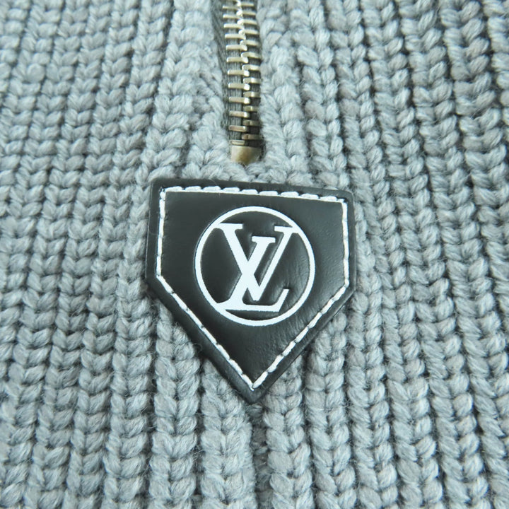 未使用品★LOUIS VUITTON ルイヴィトン 24AW レザーロゴパッチ付 サイドZIP 台形 ニットスカート グレー XS 伊製 正規品 レディース