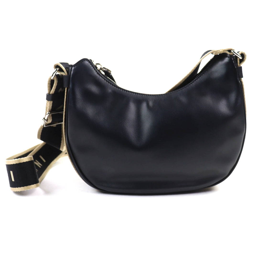 美品◇MARNI マルニ SBMP0128U0 ロゴストラップ ベイバッグ 斜め掛け レザー ショルダーバッグ ブラック 保存袋付 イタリア製 レディース