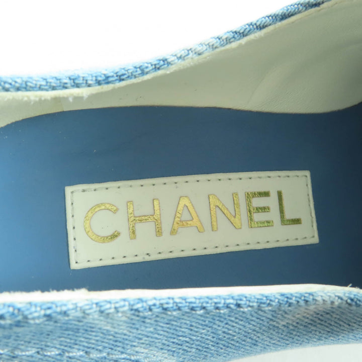 未使用品★CHANEL シャネル 23B G45142 ココマーク金具付 チェーン装飾 デニム ローファー インディゴ 36 箱・保存袋付 伊製 レディース