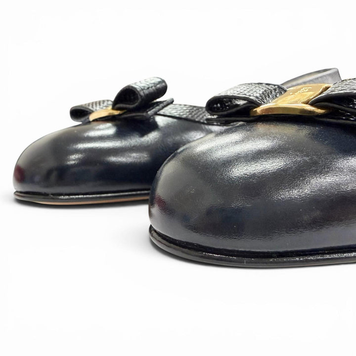 未使用品△Salvatore Ferragamo サルヴァトーレフェラガモ BABY ヴァラリボン リザード型押レザー使い フラットパンプス ネイビー 6 伊製