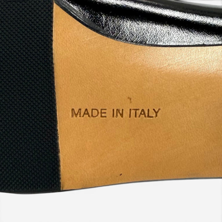 未使用品★Salvatore Ferragamo サルヴァトーレフェラガモ ヴァラ ロゴ金具 リボン付 レザー パンプス ブラック 6 イタリア製 箱付き
