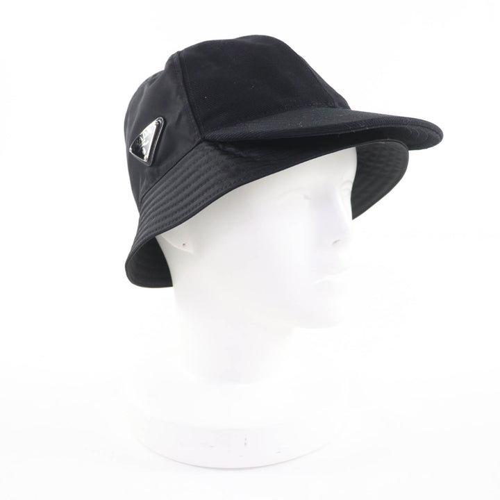 美品☆PRADA プラダ 2HC281 トライアングルロゴ Re-Nylon バケットハット 帽子 ハット ブラック M イタリア製 正規品 レディース