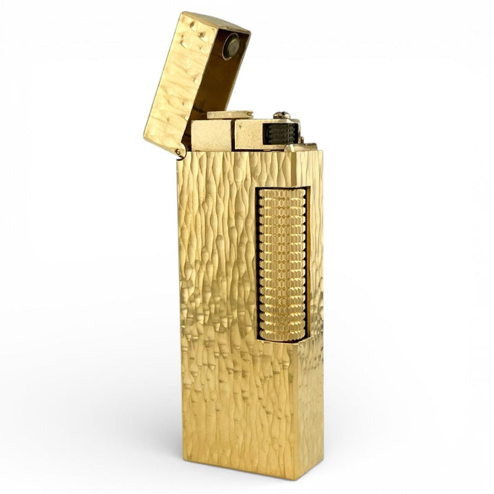 美品▲Dunhill ダンヒル スクエア 総柄 ハンマード加工 ローラー式 ガス ライター ゴールド ケース付き スイス製 メンズ 着火確認済み