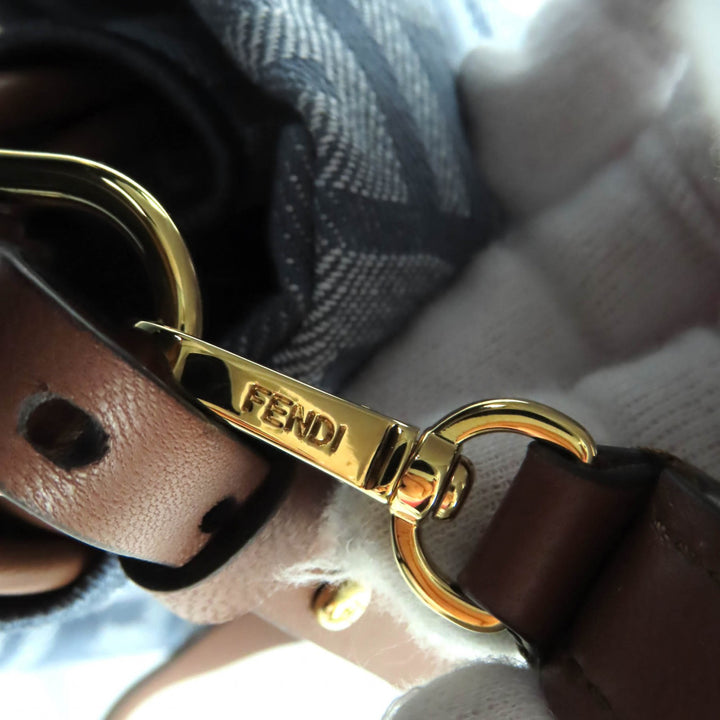 未使用品◇FENDI フェンディ 2025年製 8BS105 マンマバゲットスモール ズッカ柄 FFデニム ハンド/ショルダーバッグ 伊製 定価368500円