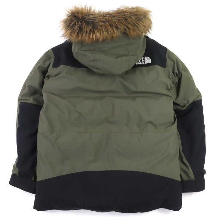美品△THE NORTH FACE ザ・ノースフェイス ND91935 Mountain Down Coat ゴアテックス ロゴ刺繍 マウンテン ダウンコート カーキ L 正規品