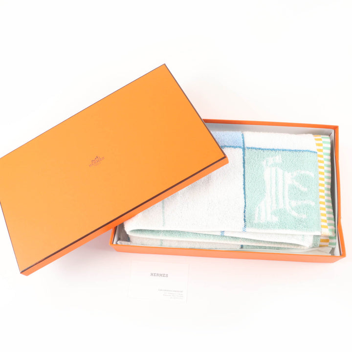 未使用品☆HERMES エルメス カバン コットン ブルー・ジヴレ / ヴェール・セラドン フェイスタオル ビーチタオル タオル 箱付 フランス製