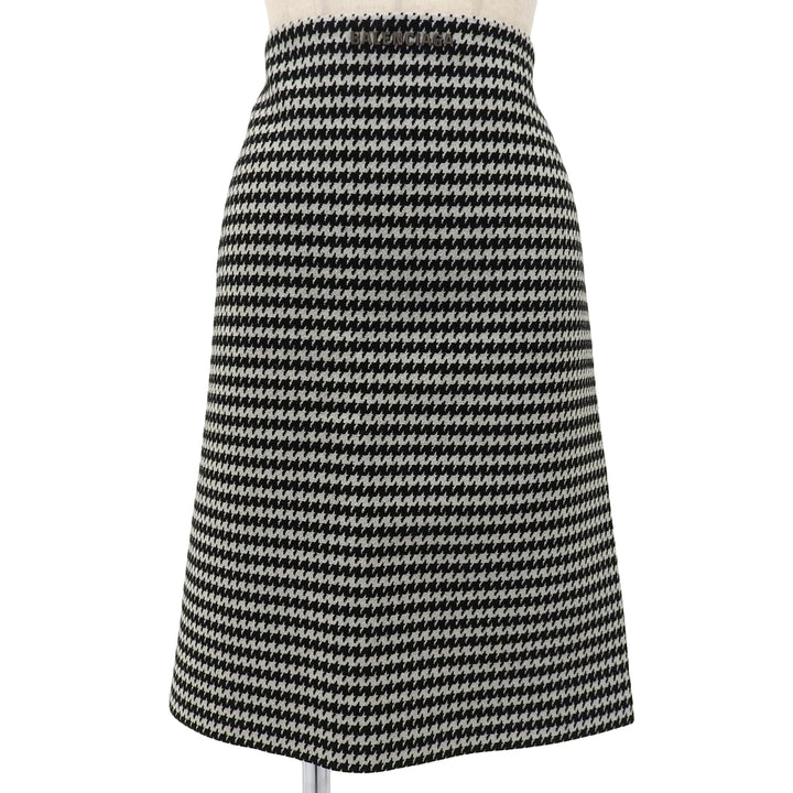 極美品▲BALENCIAGA バレンシアガ 528505 ウール ロゴプレート ハウンドトゥース タイトスカート 黒 白 36 イタリア製 正規品 レディース