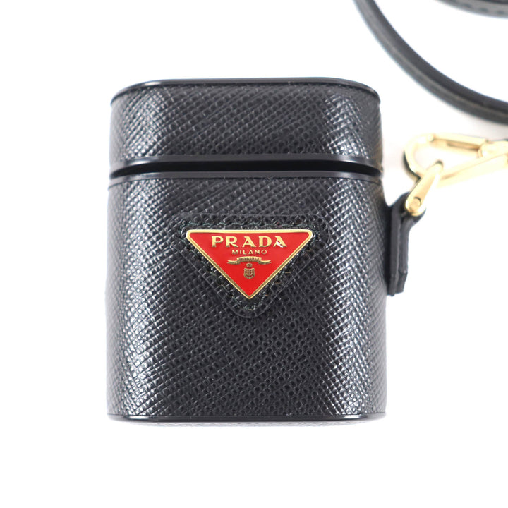 極美品★PRADA プラダ 1ZD002 サフィアーノレザー ストラップ付 トライアングルロゴ Airpodsd エアポッズ ケース ブラック レディース