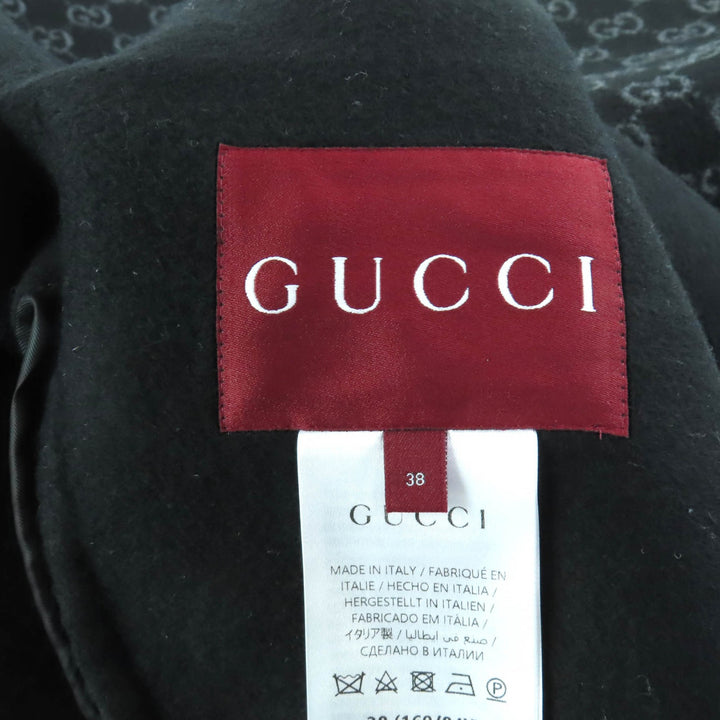 未使用品★GUCCI グッチ 25AW 789960 ウール シルク混 現行品 リバーシブル GG柄 半袖 コート 黒 38 ハンガー付 正規品 定価495000円