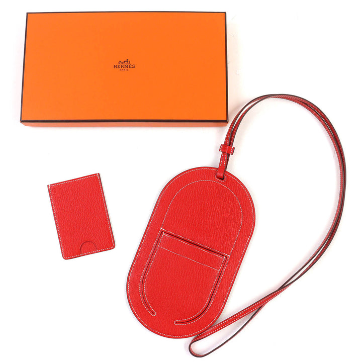 美品△HERMES エルメス インザループ トゥーゴーGM シェーブル ルージュトマト モバイルフォンケース カードケース付き D刻印 レディース